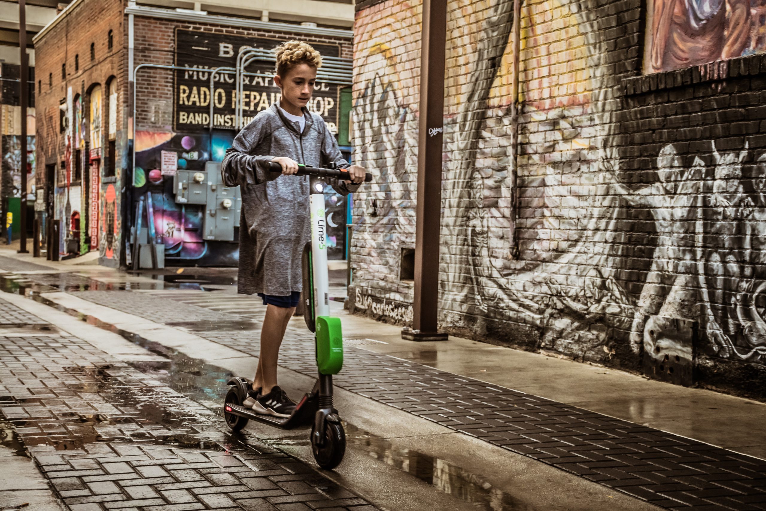 一篇文章看懂如何在德国将电动滑板车合法骑上路
